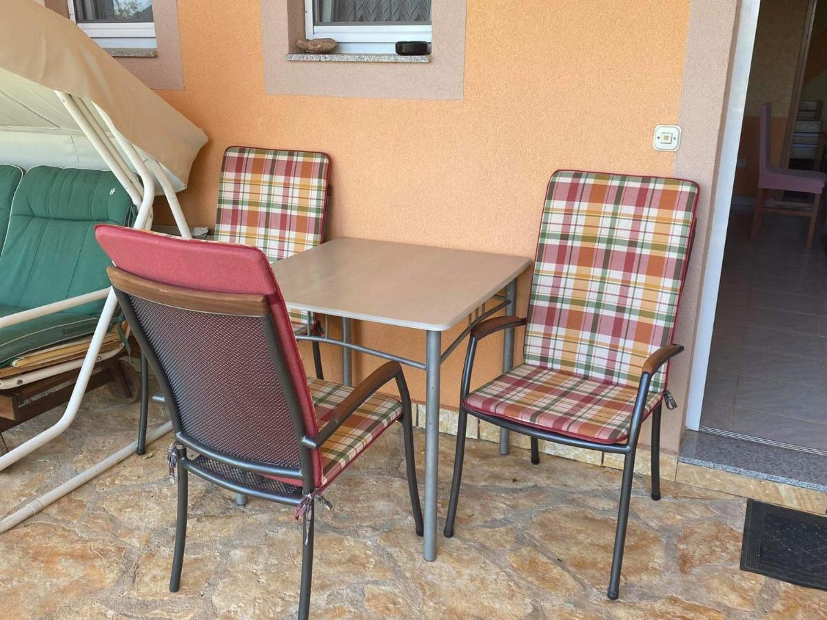 Apartments Villa Marija Gornji Karin Exteriör bild